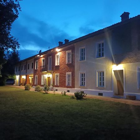 Guest House La Carolina Tigliole Екстер'єр фото