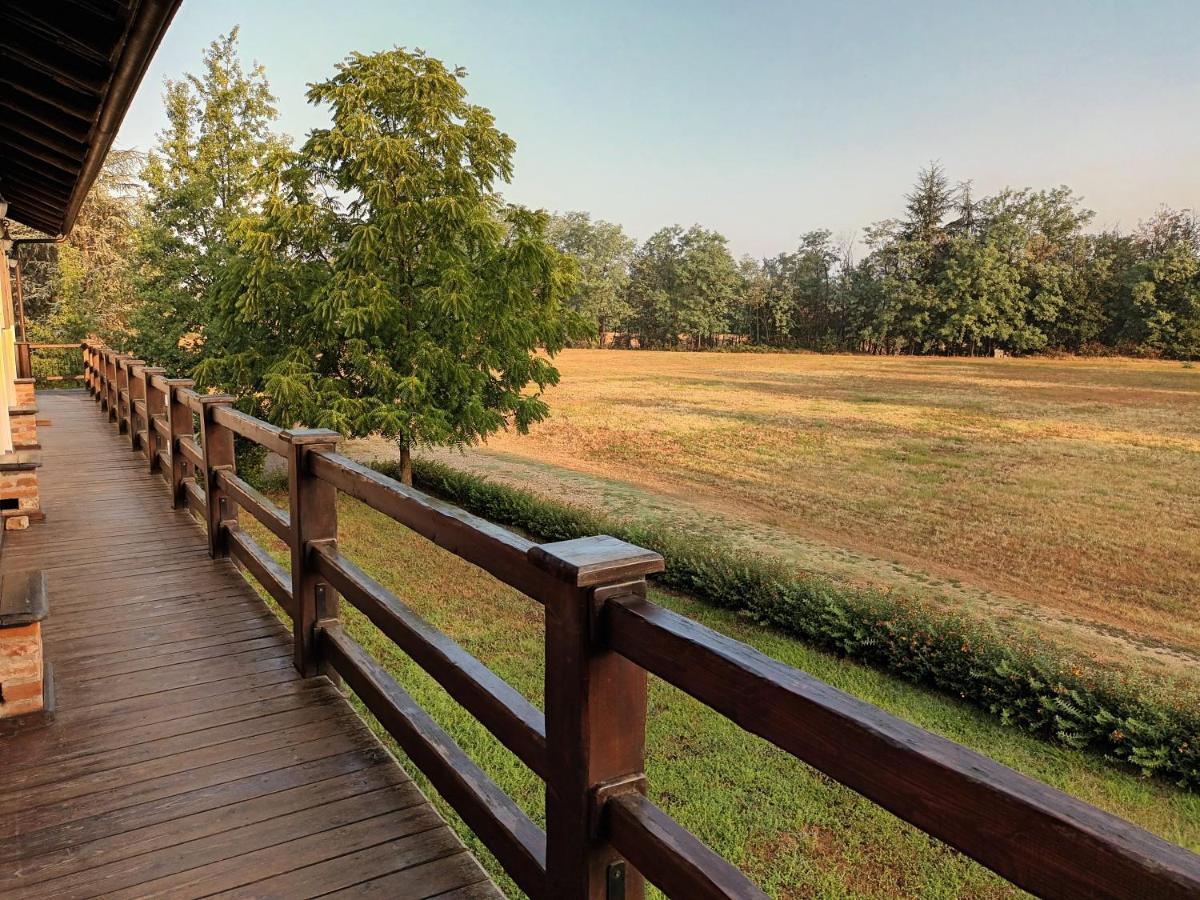 Guest House La Carolina Tigliole Екстер'єр фото