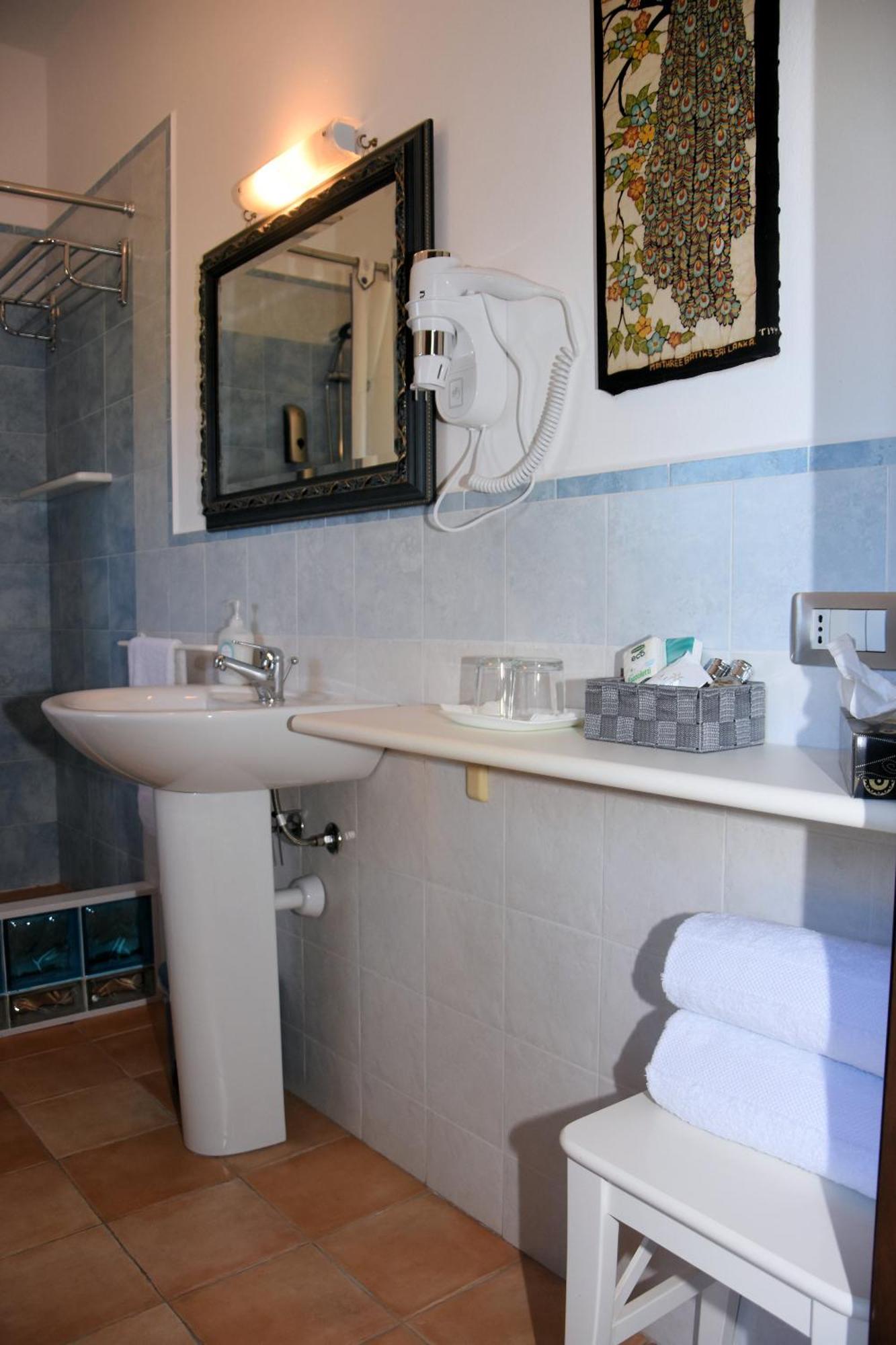 Guest House La Carolina Tigliole Екстер'єр фото