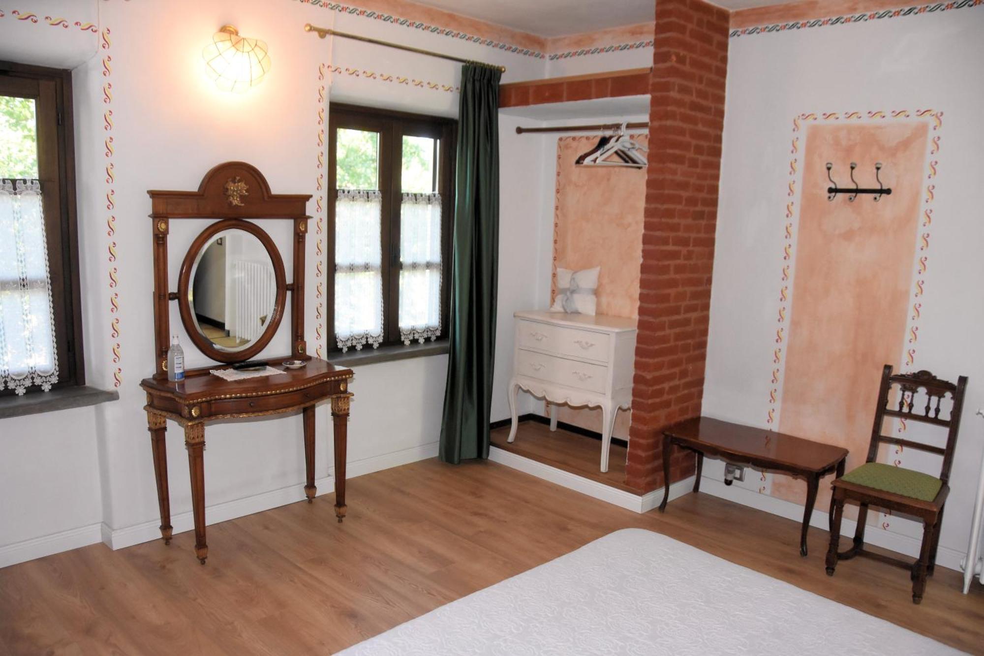 Guest House La Carolina Tigliole Екстер'єр фото